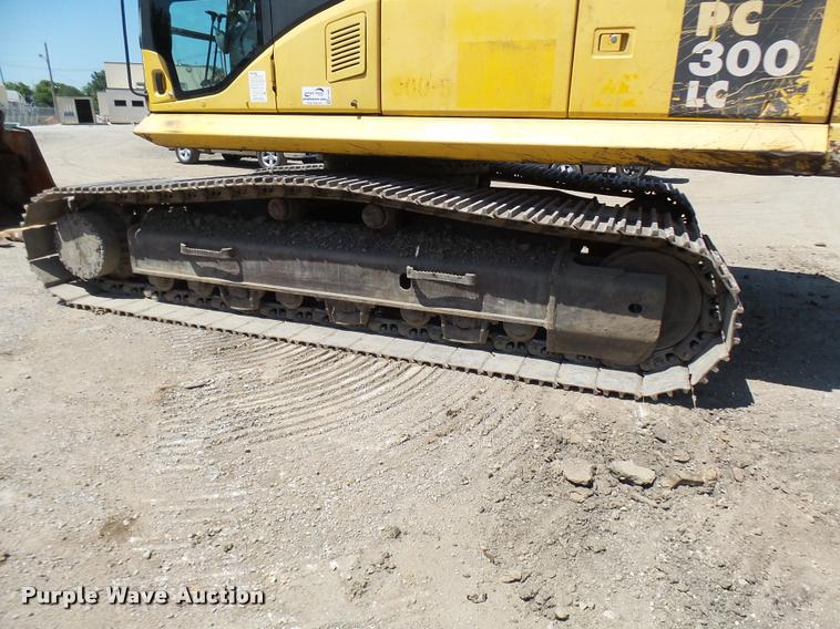 image for item K1849 2004 Komatsu 300LC-7L excavator
