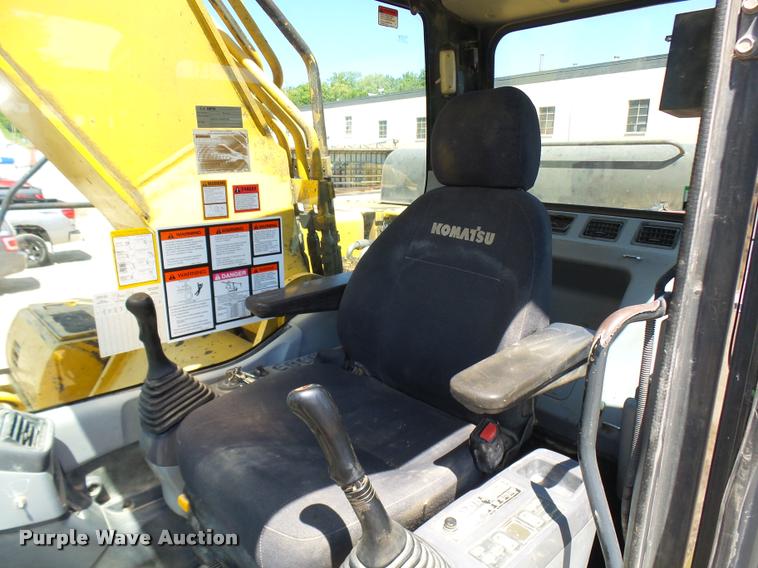 image for item K1849 2004 Komatsu 300LC-7L excavator