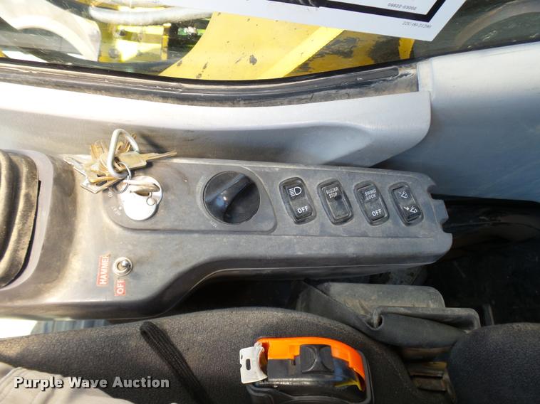 image for item K1849 2004 Komatsu 300LC-7L excavator