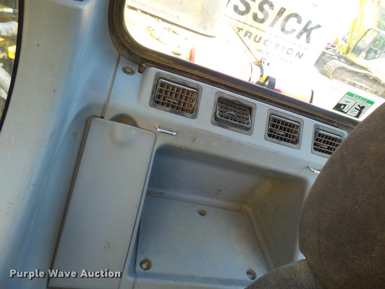 image for item K1849 2004 Komatsu 300LC-7L excavator