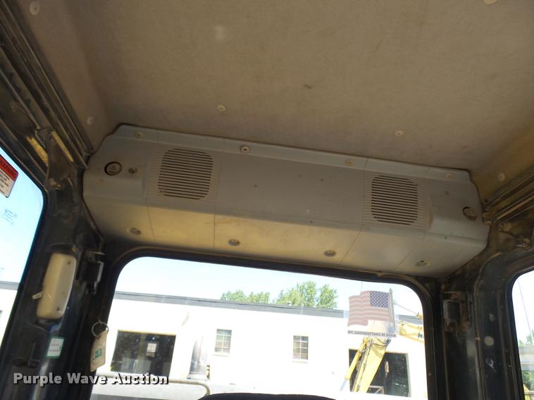 image for item K1849 2004 Komatsu 300LC-7L excavator