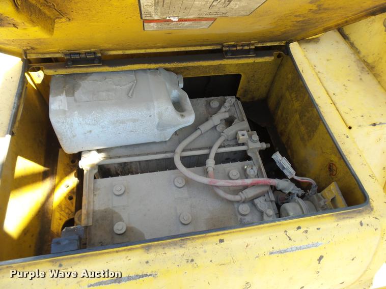 image for item K1849 2004 Komatsu 300LC-7L excavator