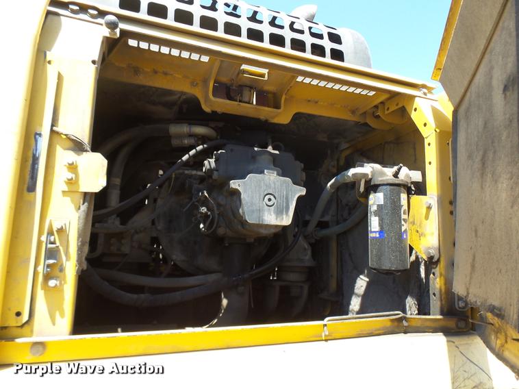 image for item K1849 2004 Komatsu 300LC-7L excavator