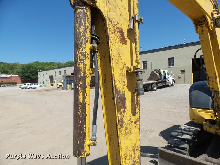 image for item K1850 2005 Komatsu PC40MR-2 mini excavator