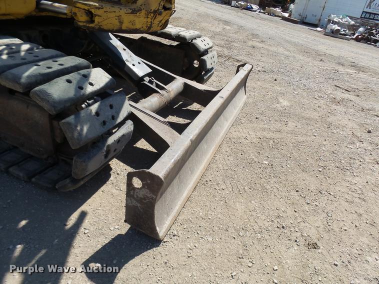 image for item K1850 2005 Komatsu PC40MR-2 mini excavator