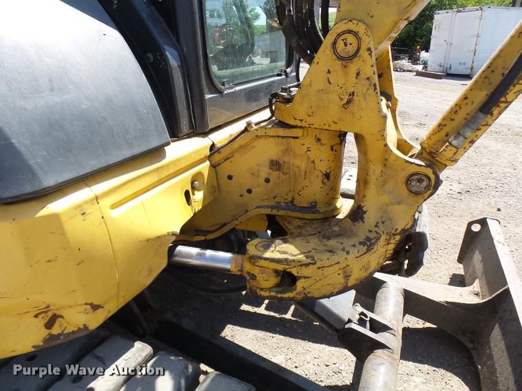 image for item K1850 2005 Komatsu PC40MR-2 mini excavator
