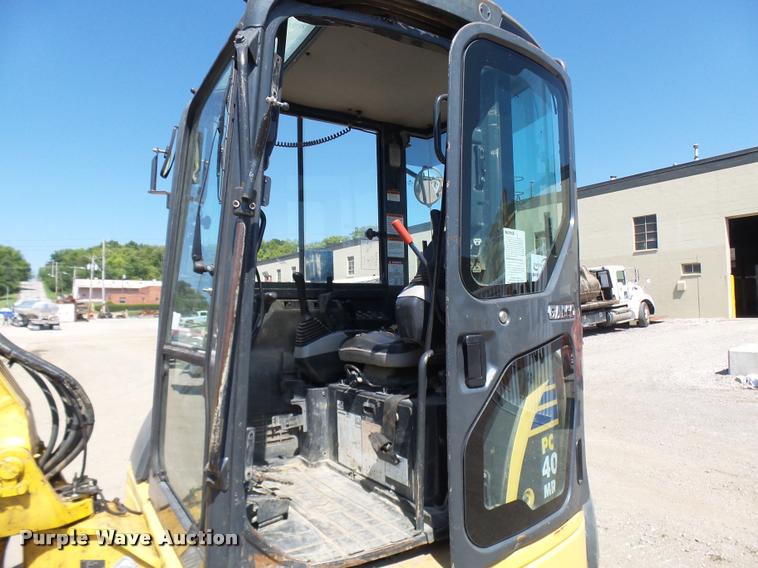 image for item K1850 2005 Komatsu PC40MR-2 mini excavator