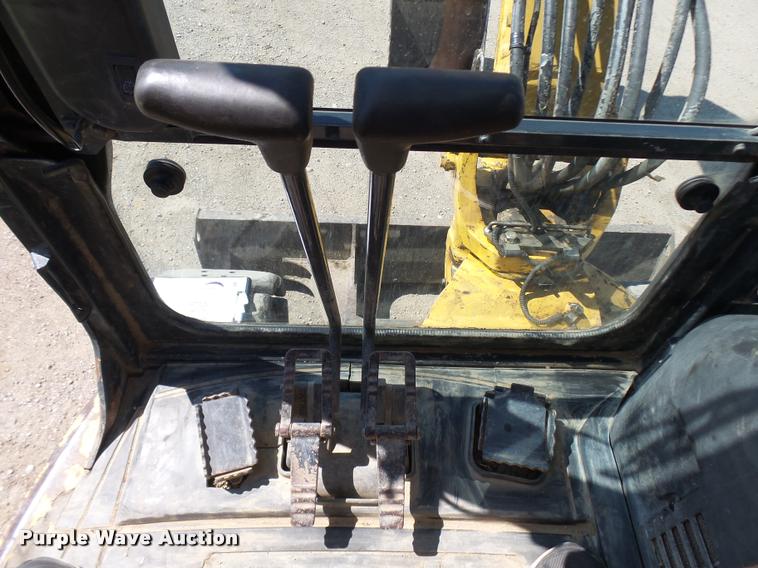 image for item K1850 2005 Komatsu PC40MR-2 mini excavator