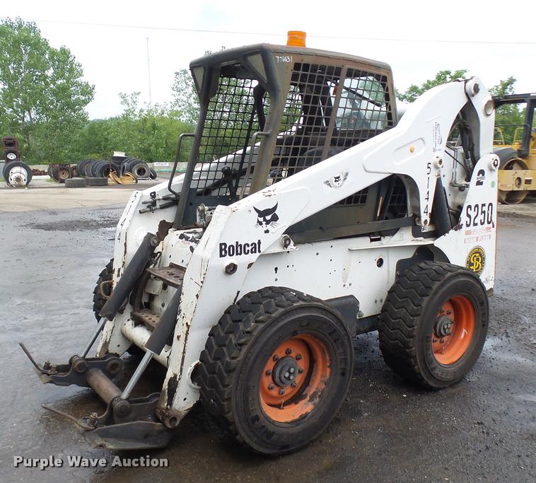 image for item K1852 2003 Bobcat S250 skid steer