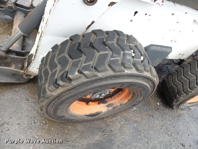 image for item K1852 2003 Bobcat S250 skid steer
