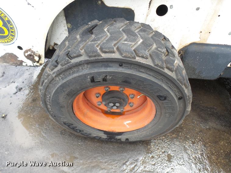 image for item K1852 2003 Bobcat S250 skid steer