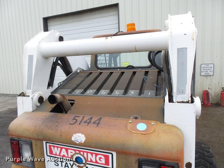 image for item K1852 2003 Bobcat S250 skid steer