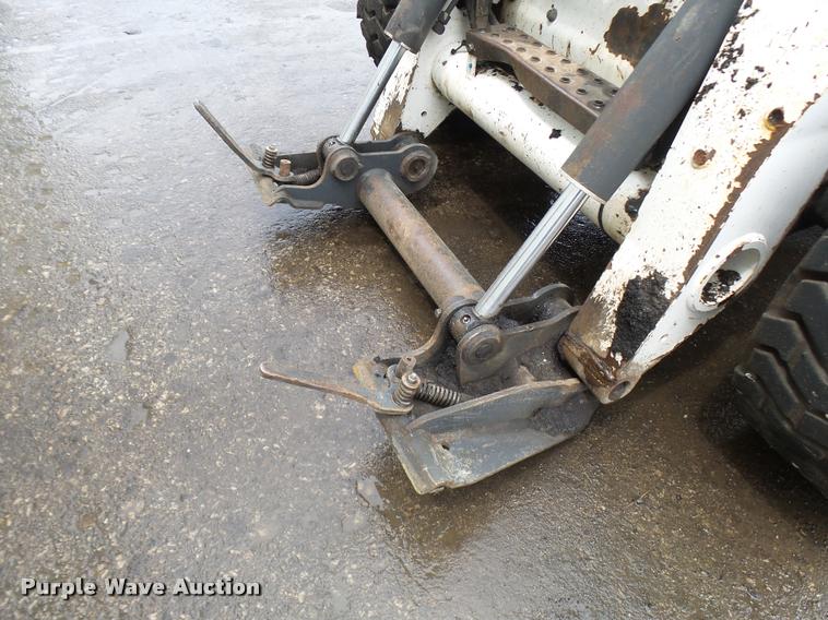 image for item K1852 2003 Bobcat S250 skid steer
