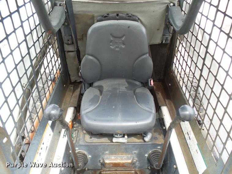 image for item K1852 2003 Bobcat S250 skid steer