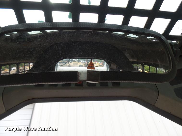 image for item K1852 2003 Bobcat S250 skid steer