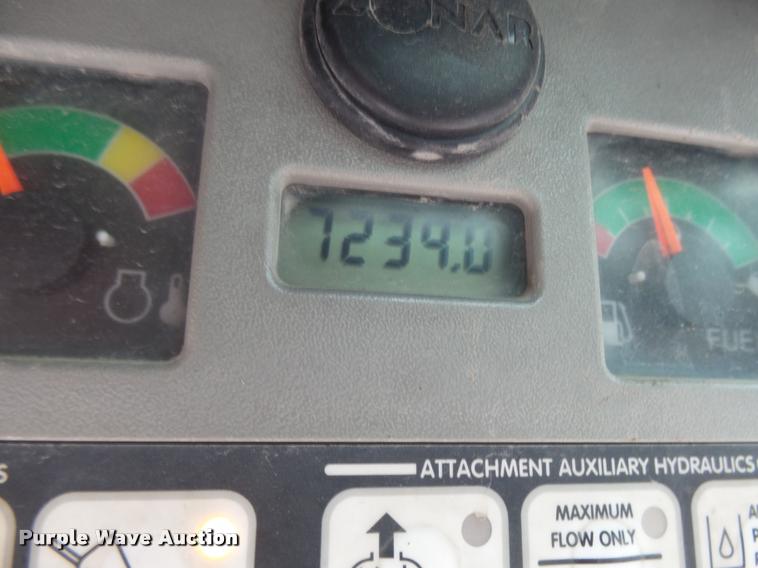 image for item K1852 2003 Bobcat S250 skid steer