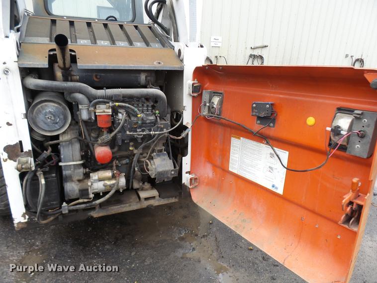 image for item K1852 2003 Bobcat S250 skid steer