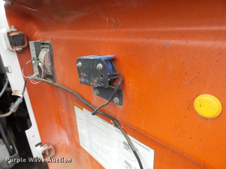 image for item K1852 2003 Bobcat S250 skid steer