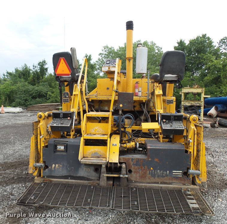 image for item K1853 2004 Blaw Knox PF4410 paver