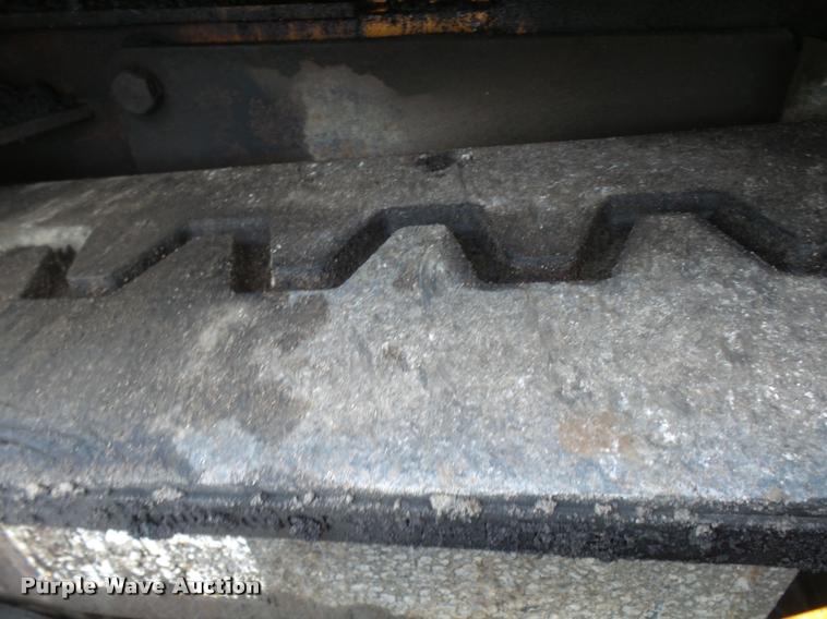 image for item K1853 2004 Blaw Knox PF4410 paver