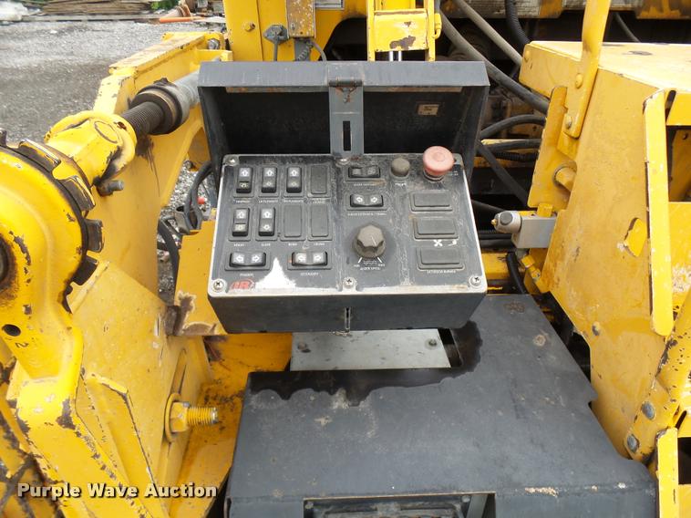 image for item K1853 2004 Blaw Knox PF4410 paver