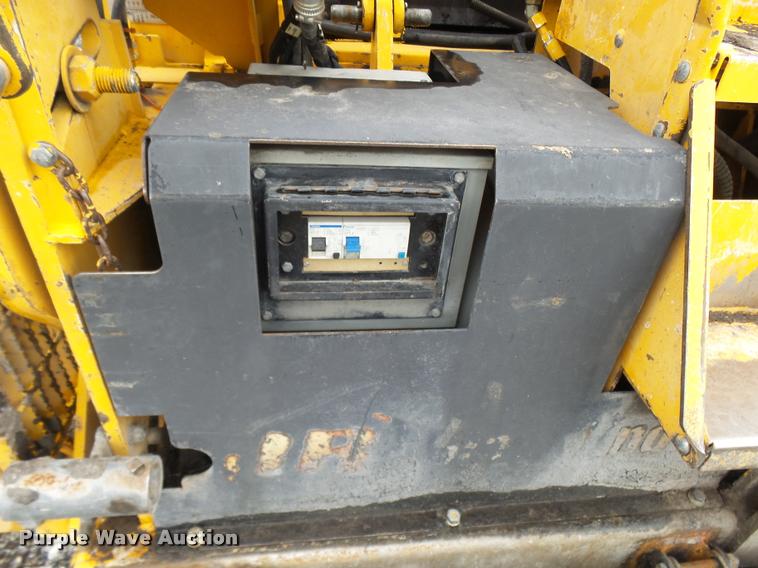 image for item K1853 2004 Blaw Knox PF4410 paver