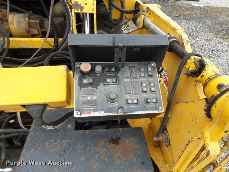 image for item K1853 2004 Blaw Knox PF4410 paver