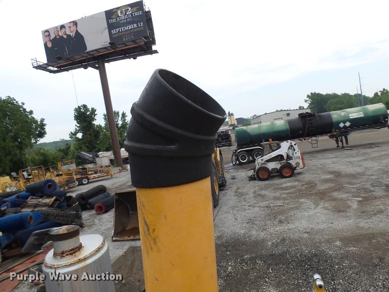 image for item K1853 2004 Blaw Knox PF4410 paver