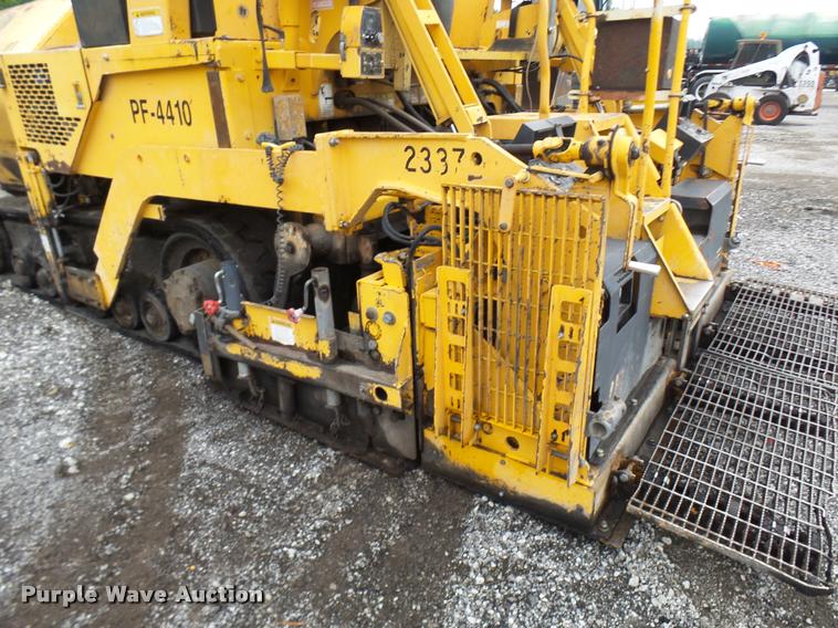 image for item K1853 2004 Blaw Knox PF4410 paver