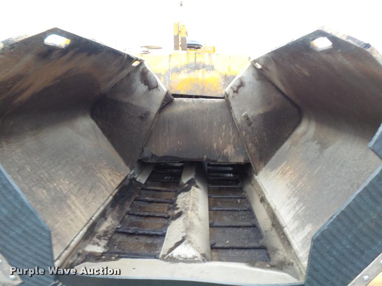 image for item K1853 2004 Blaw Knox PF4410 paver