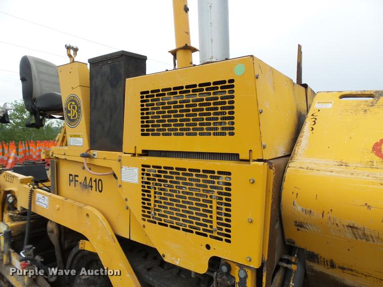 image for item K1853 2004 Blaw Knox PF4410 paver