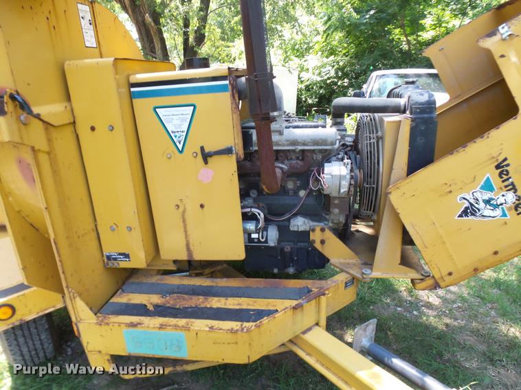 image for item K1856 1998 Vermeer BC1250A wood chipper