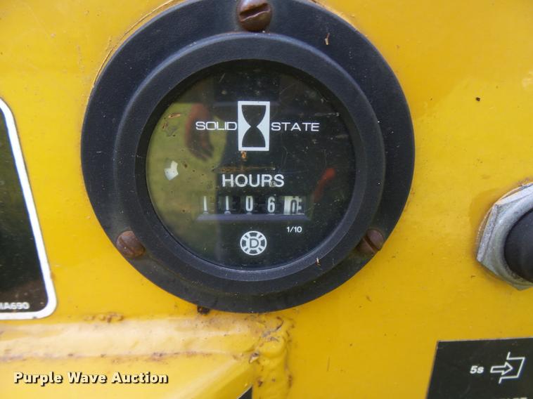 image for item K1857 1995 Vermeer SC502 stump grinder