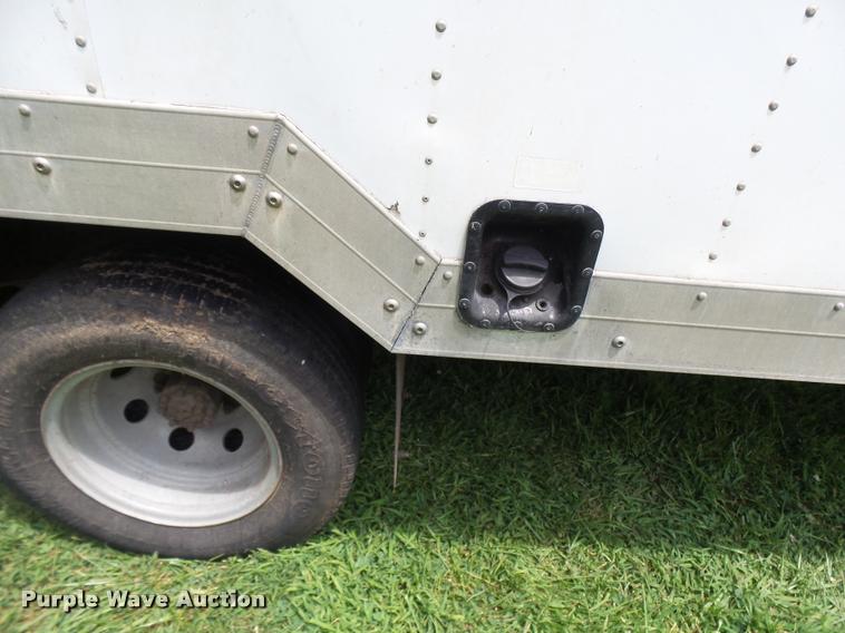 image for item K1859 2003 Ford E350 Super Duty delivery van