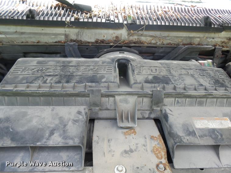 image for item K1859 2003 Ford E350 Super Duty delivery van