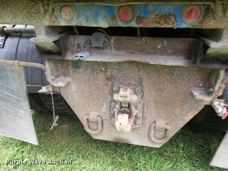 image for item K1862 2001 International 4900 dump truck