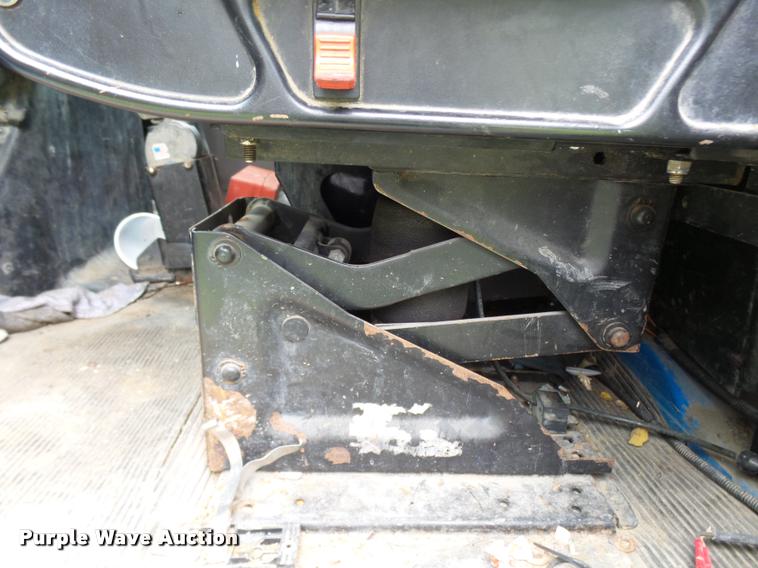 image for item K1862 2001 International 4900 dump truck