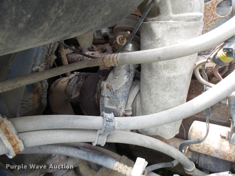 image for item K1862 2001 International 4900 dump truck