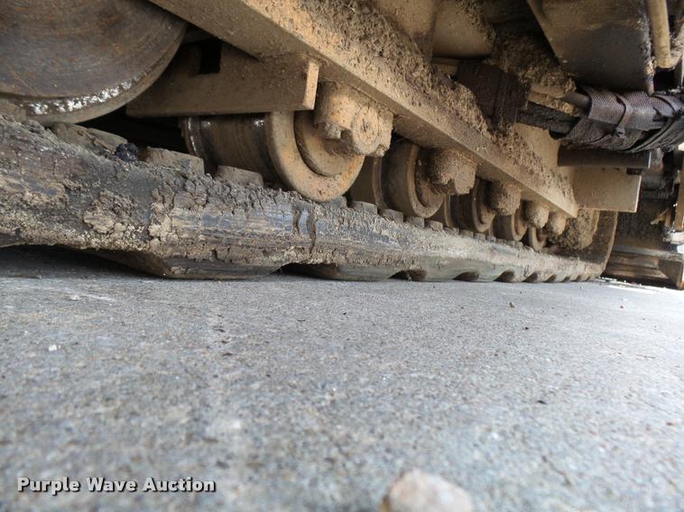 image for item K1865 2004 LeeBoy L-8515-T paver