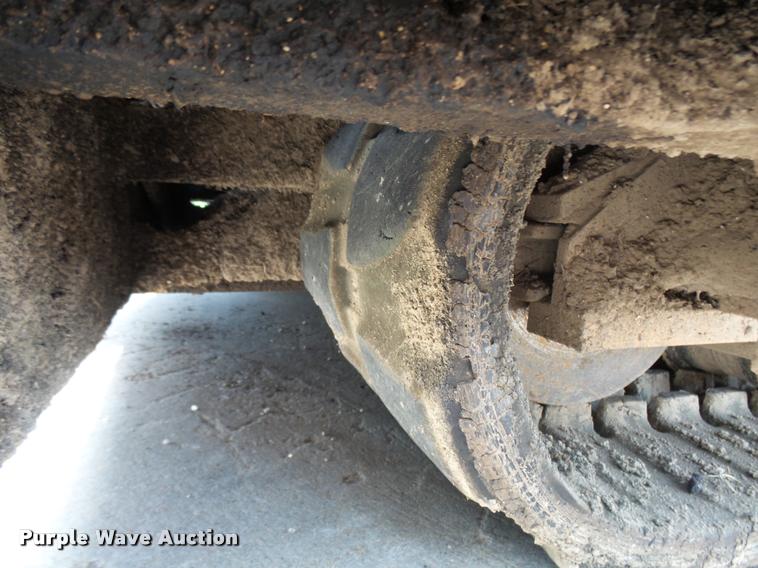 image for item K1865 2004 LeeBoy L-8515-T paver