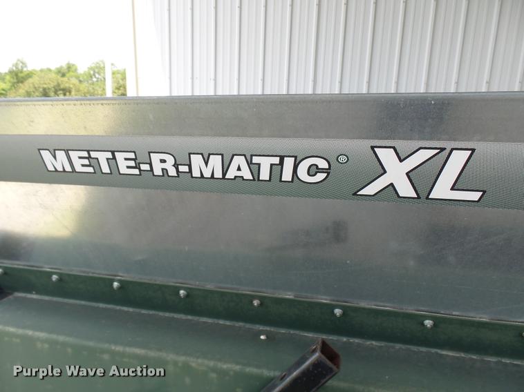 image for item K1866 Turfco Mete-R Matic XL spreader