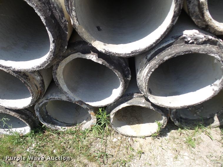 image for item K1871 (19) concrete pipes