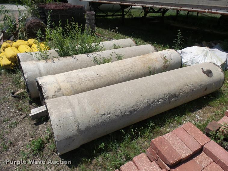 image for item K1871 (19) concrete pipes