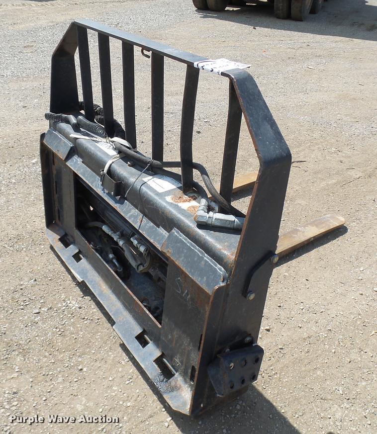 image for item K1873 Bobcat pallet hydraulic skid steer pallet forks