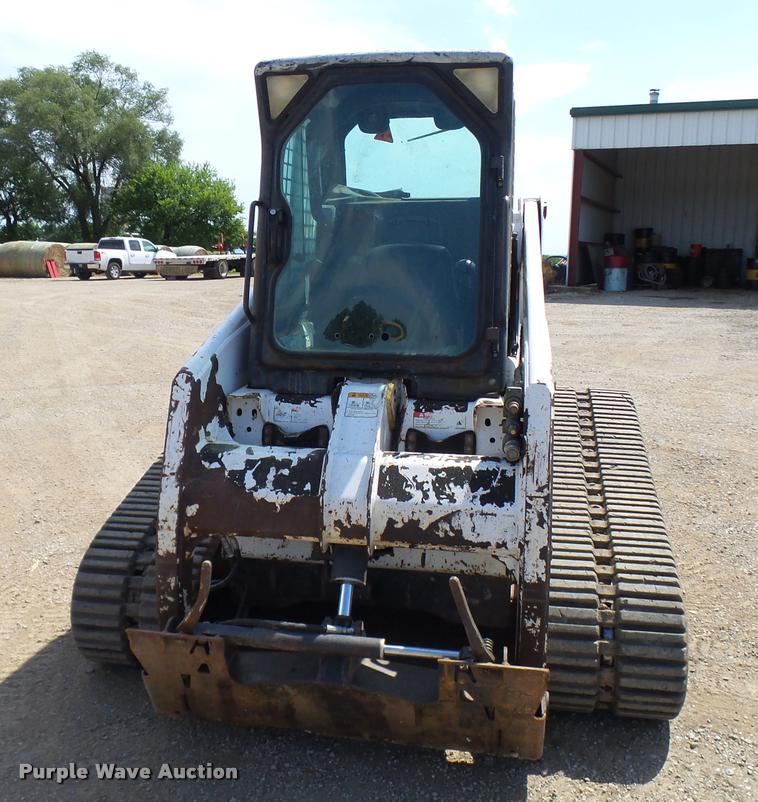 image for item K1875 2002 Bobcat T200 skid steer