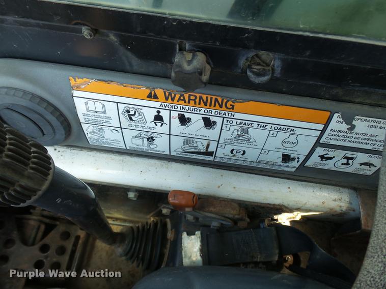 image for item K1875 2002 Bobcat T200 skid steer
