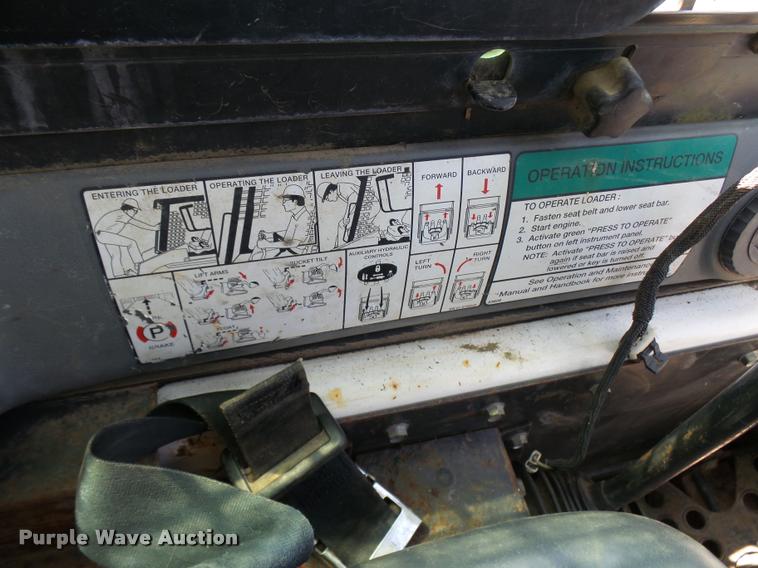 image for item K1875 2002 Bobcat T200 skid steer