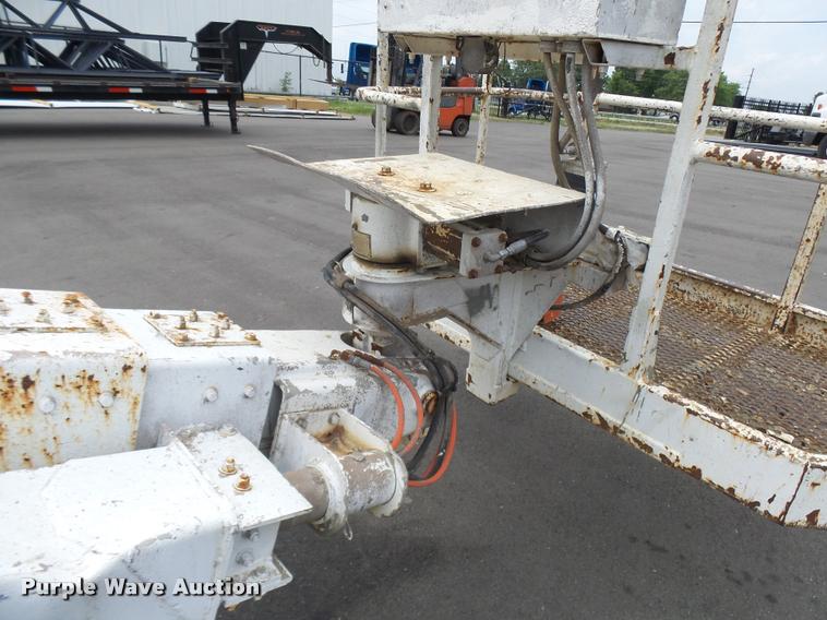 image for item K1888 2000 Snorkel TB60 boom lift