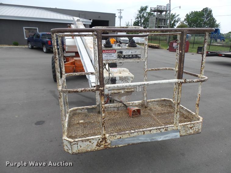 image for item K1888 2000 Snorkel TB60 boom lift