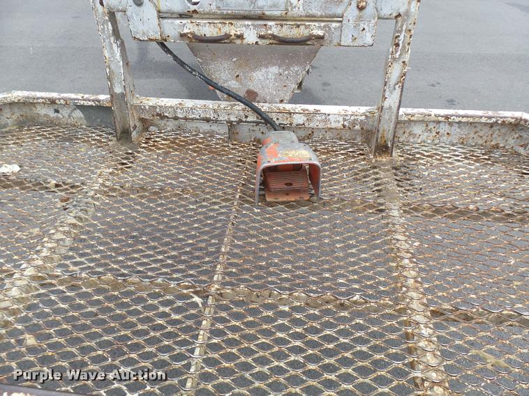 image for item K1888 2000 Snorkel TB60 boom lift